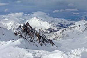 Как увидеть потухший вулкан Казбек в Грузии фото